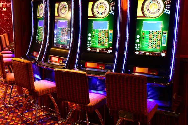 lucksvip login mobile app interface showing live roulette dealer and betting options